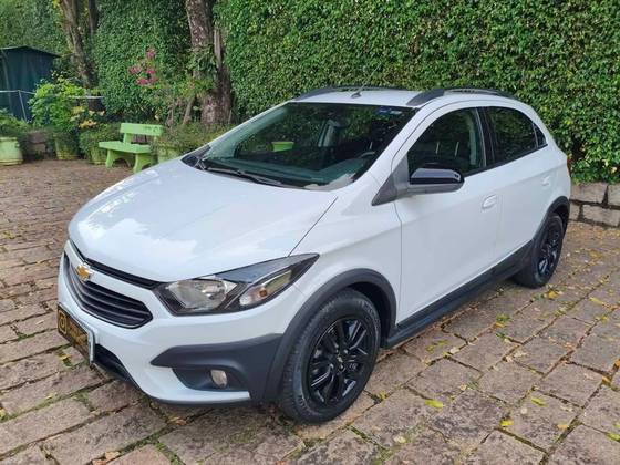 CHEVROLET ONIX 1.4 MPFI ACTIV 8V FLEX 4P AUTOMÁTICO CHEVROLET ONIX 1.4 MPFI ACTIV 8V FLEX 4P AUTOMÁTICO